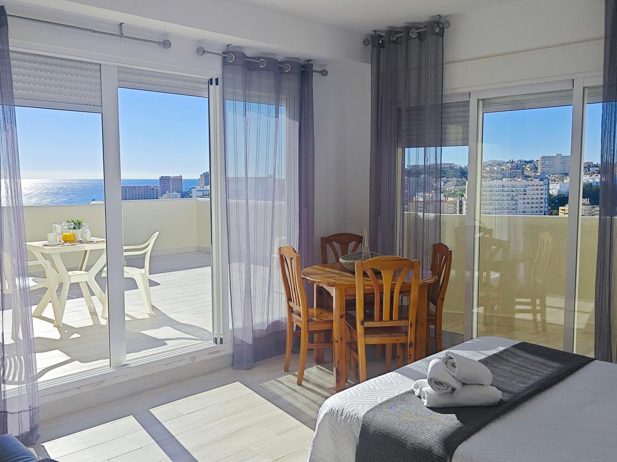 El Estudio De La Playa Benalbeach Vistas Al Mar Benalmadena Ngoại thất bức ảnh