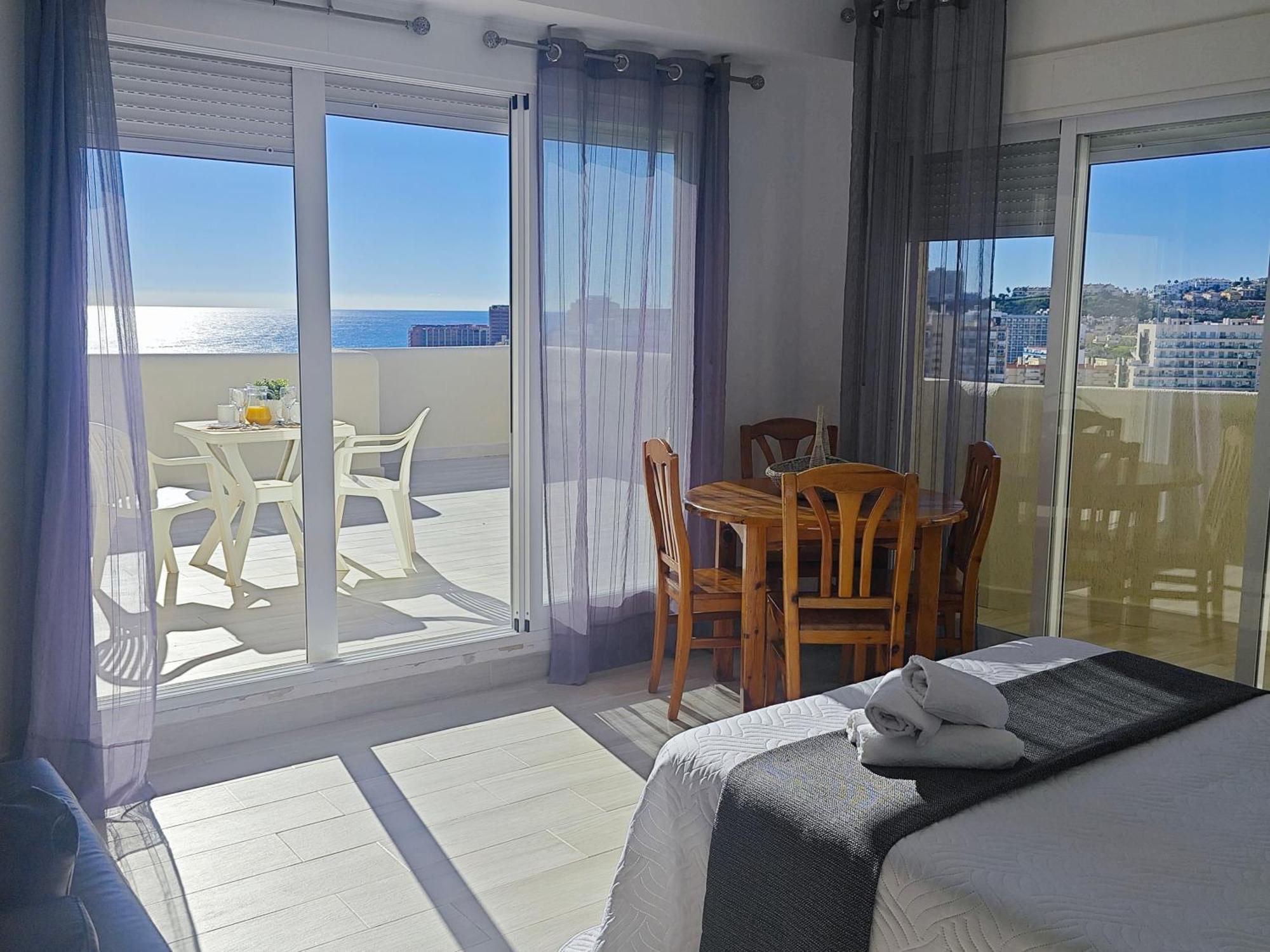 El Estudio De La Playa Benalbeach Vistas Al Mar Benalmadena Ngoại thất bức ảnh