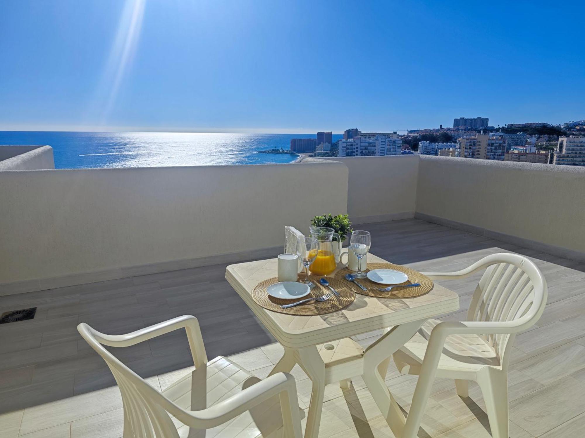 El Estudio De La Playa Benalbeach Vistas Al Mar Benalmadena Ngoại thất bức ảnh